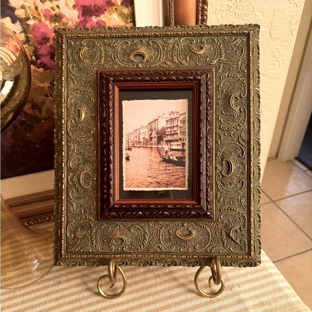 Vintage Style Ornate Gold Gilded Italian Picture and Frame